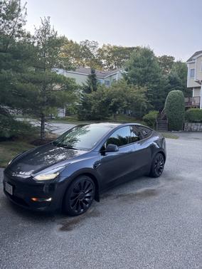 2025 Tesla Model Y Performance