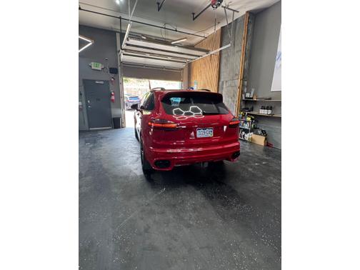 2017 Porsche Cayenne Cayenne GTS