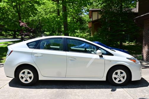 2011 Toyota Prius III