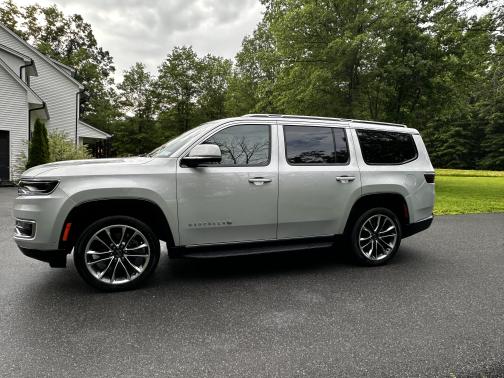 2022 Jeep Wagoneer Series II