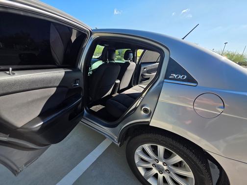 2013 Chrysler 200 Touring