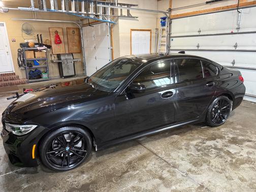 2021 BMW 330 i xDrive