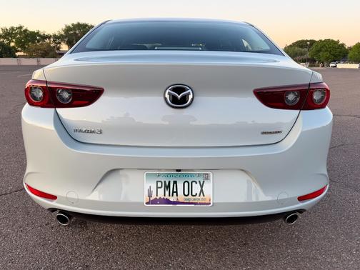 White 2024 Mazda Mazda3 2.5 S Select Sport