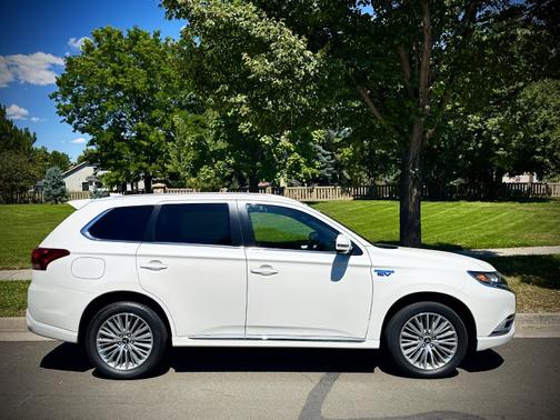 2019 Mitsubishi Outlander PHEV SEL