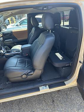 2016 Toyota Tacoma SR5