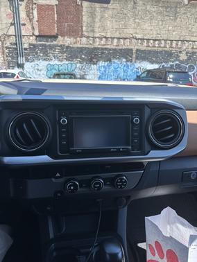 2016 Toyota Tacoma SR5