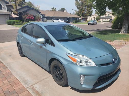 2013 Toyota Prius Five