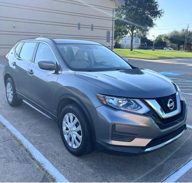 Gray 2017 Nissan Rogue S