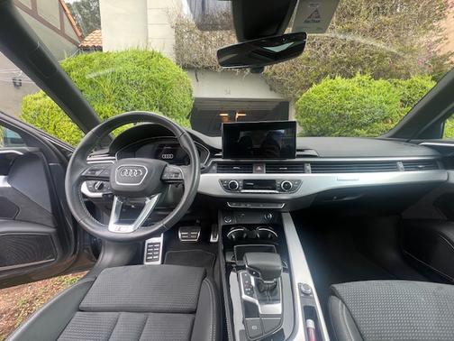 2022 Audi A4 45 S line Premium Plus