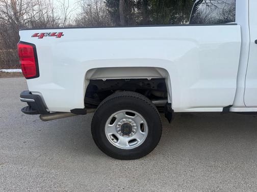 White 2019 Chevrolet Silverado 2500 WT