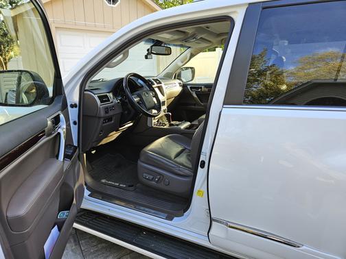 2017 Lexus GX 460 Base