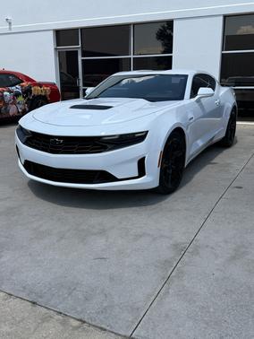 White 2020 Chevrolet Camaro LT1