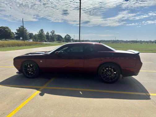 2017 Dodge Challenger R/T 392