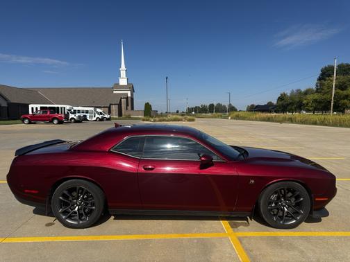 2017 Dodge Challenger R/T 392