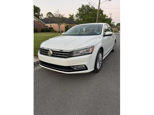 2016 Volkswagen Passat 1.8T SE