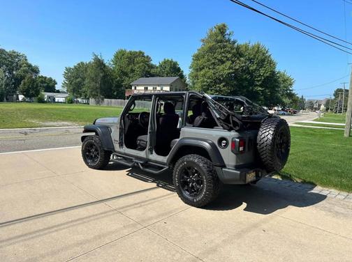 2022 Jeep Wrangler Unlimited Willys