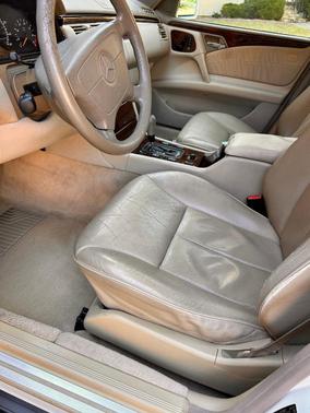White 1997 Mercedes-Benz E-Class E420