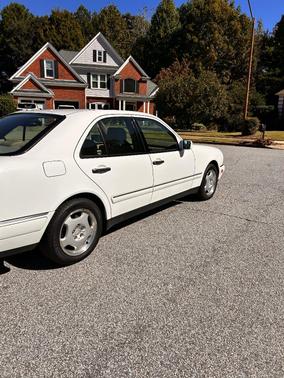 White 1997 Mercedes-Benz E-Class E420