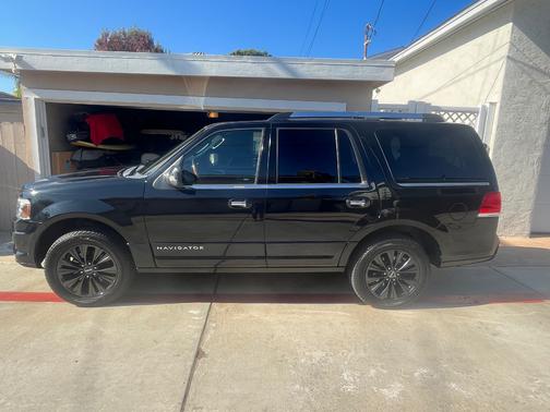 2016 Lincoln Navigator Select