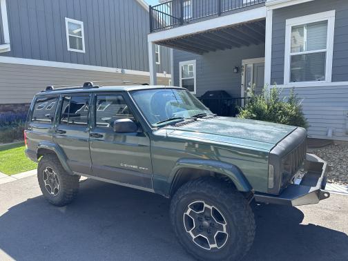 2000 Jeep Cherokee Sport 4WD