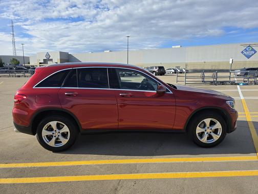 2016 Mercedes-Benz GLC 300 4MATIC
