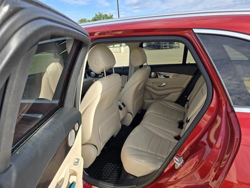 2016 Mercedes-Benz GLC 300 4MATIC