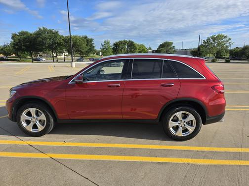 2016 Mercedes-Benz GLC 300 4MATIC