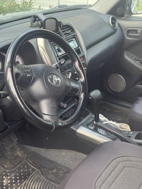 2004 Toyota RAV4 Base