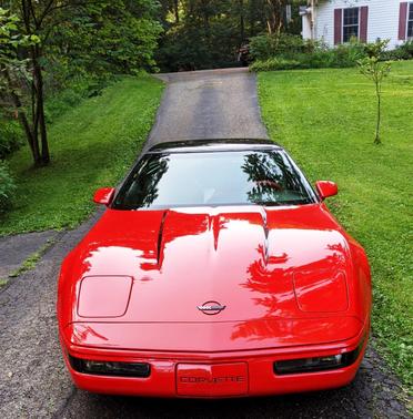 Red 1995 Chevrolet Corvette Base