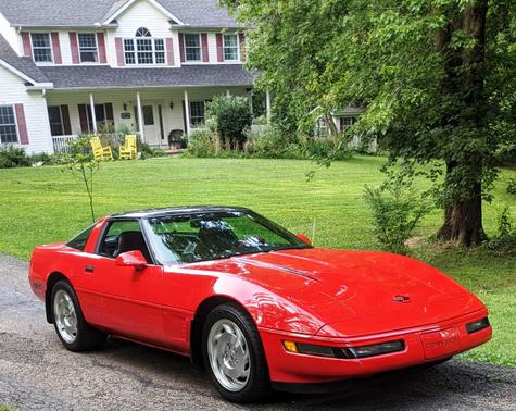 Red 1995 Chevrolet Corvette Base