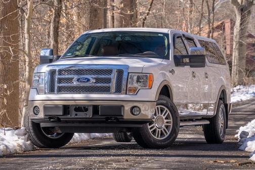 White 2010 Ford F-150 Lariat SuperCrew
