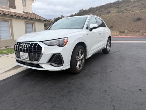 2020 Audi Q3 45 S line Premium