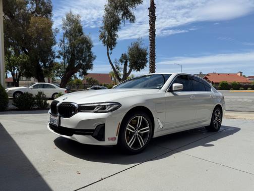 2021 BMW 530e Base