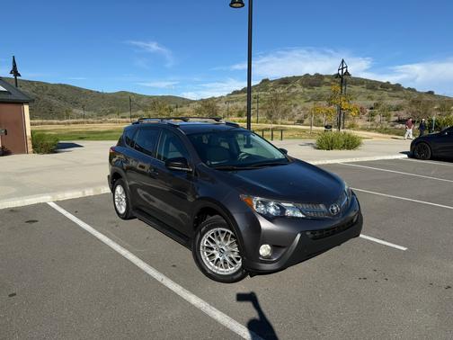 2013 Toyota RAV4 LE