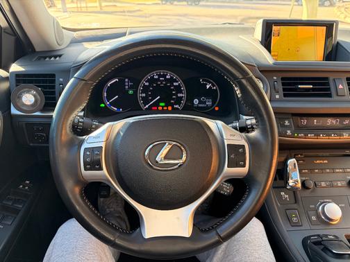 2012 Lexus CT 200h Premium