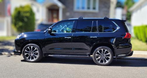 2021 Lexus LX 570 Three-Row
