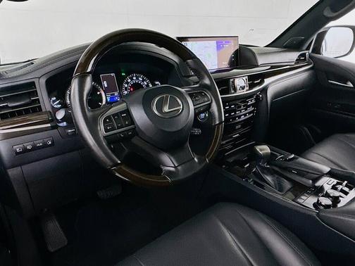 2021 Lexus LX 570 Three-Row