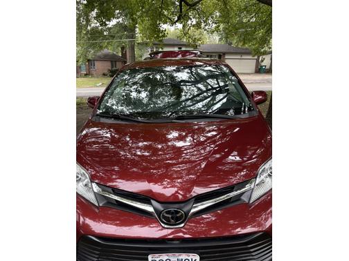 2020 Toyota Sienna LE