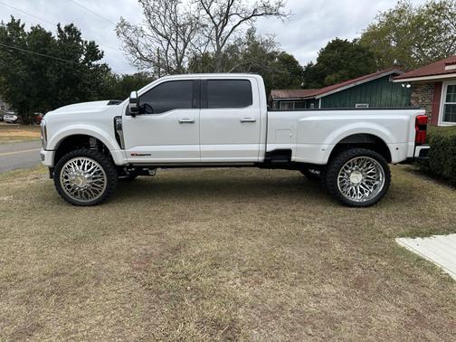 2024 Ford F-450 Limited