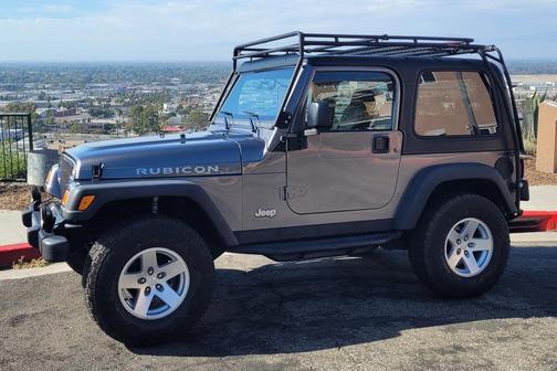 Gray 2003 Jeep Wrangler Rubicon
