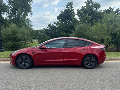 2022 Tesla Model 3 Base