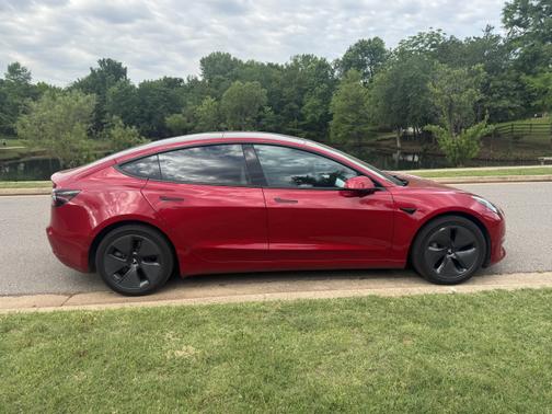 2022 Tesla Model 3 Base