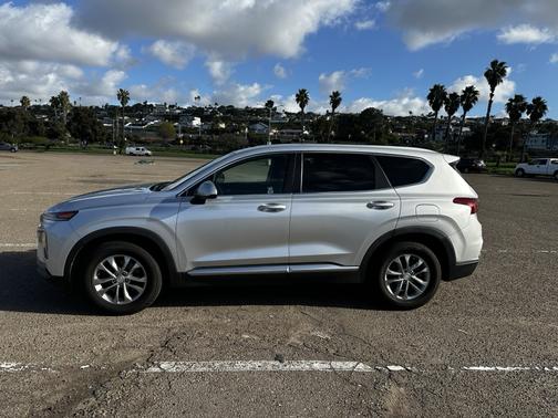 2019 Hyundai SANTA FE SE 2.4