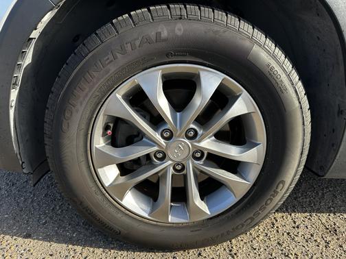 2019 Hyundai SANTA FE SE 2.4