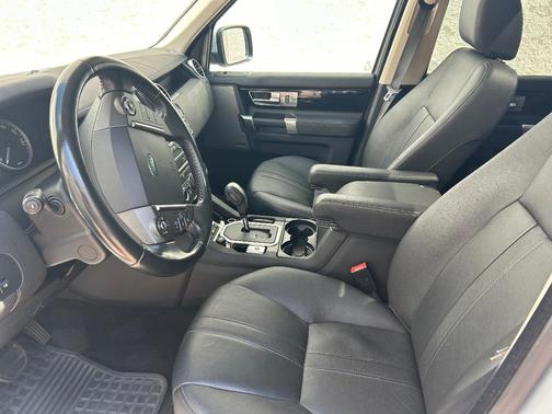 Silver 2011 Land Rover LR4 HSE
