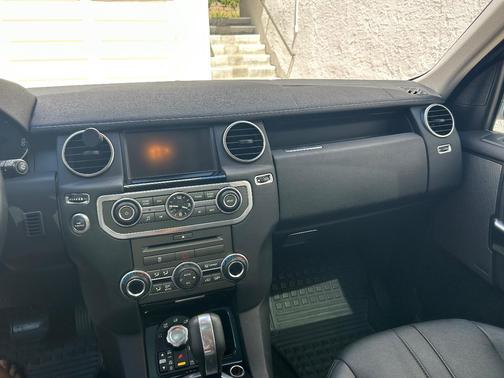 Silver 2011 Land Rover LR4 HSE