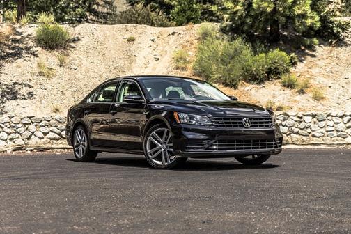 2019 Volkswagen Passat 2.0T SE R-Line