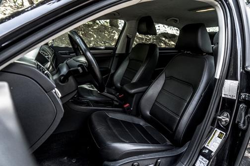 2019 Volkswagen Passat 2.0T SE R-Line