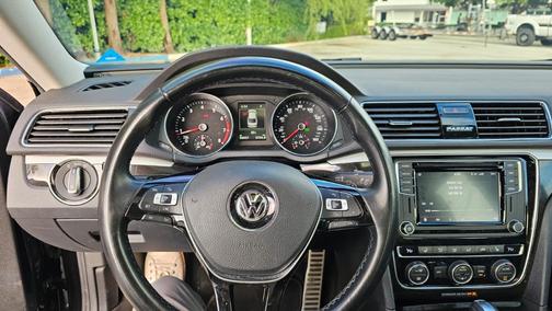 2019 Volkswagen Passat 2.0T SE R-Line