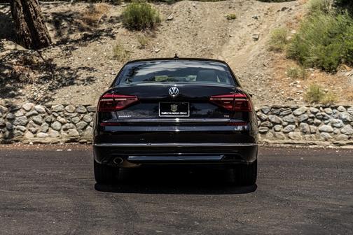 2019 Volkswagen Passat 2.0T SE R-Line